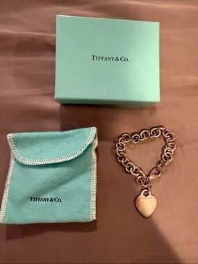 Tiffany & Co. Silver Heart Charm Link Bracelet with Signature Pouch